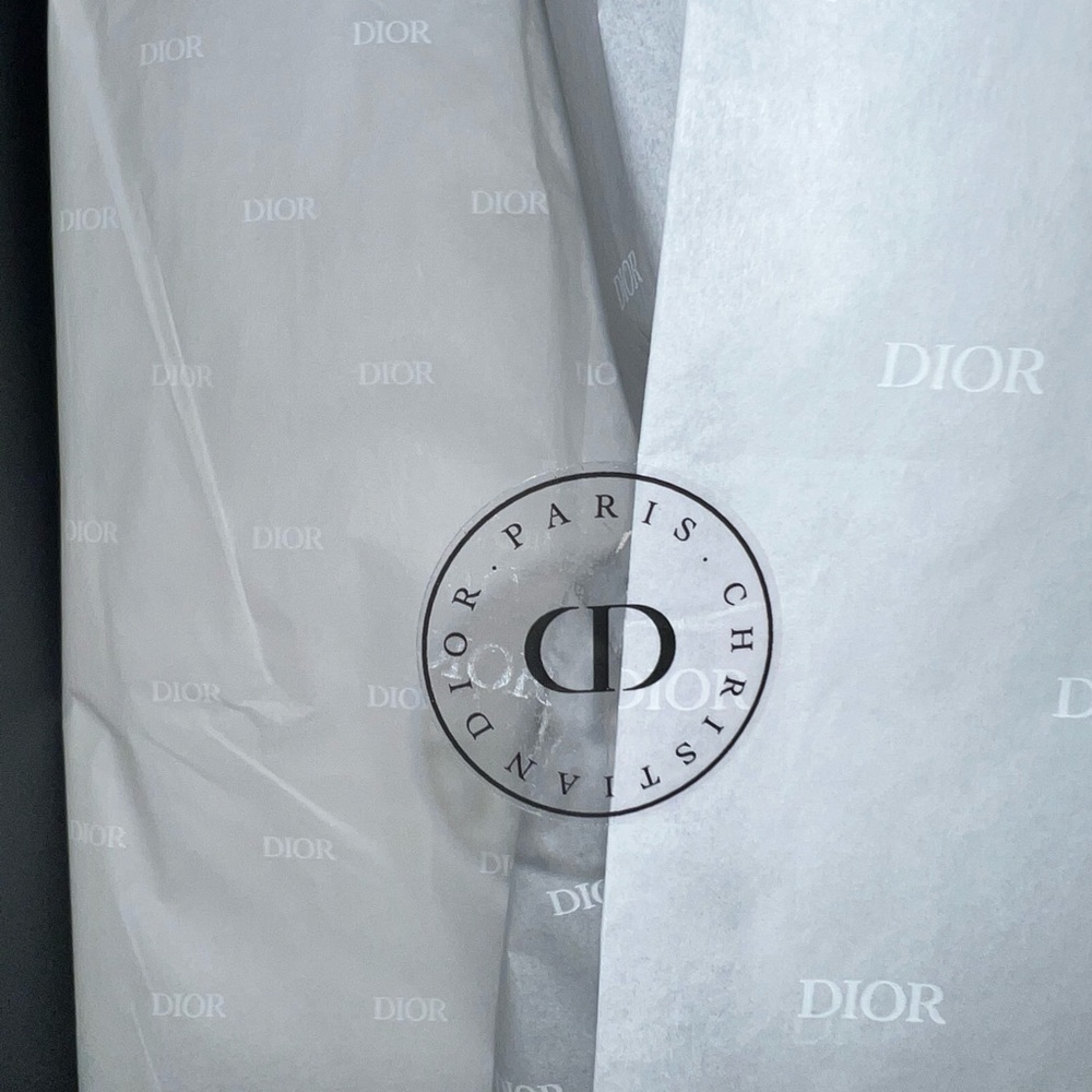 Dior Gift Box - Picture 5 of 5